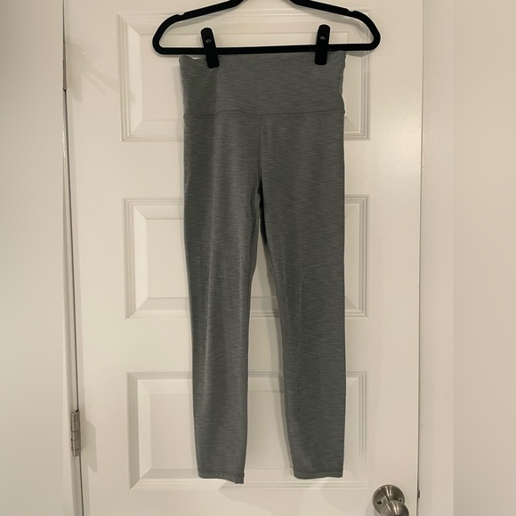 Athleta Pants - Athleta Ultra High Rise Elation 7/8 leggings, grey, size small